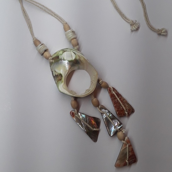 COPY - 4/$5-Boho carved shell necklace - Picture 1 of 6